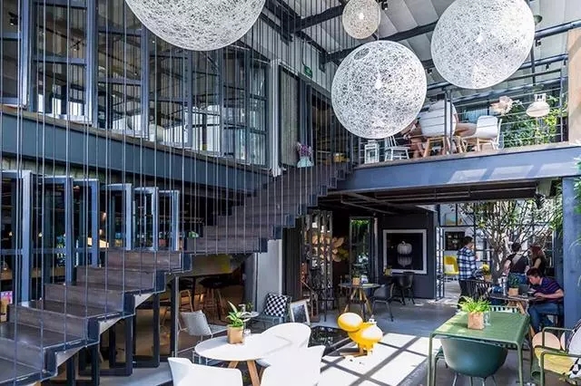 對(duì)這屆年輕人來(lái)說(shuō)，“生活”在辦公空間，才是向往的生活